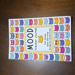 Mood Tracker Journal for‎ Kids and Teens  with Daily Prompts NWOT